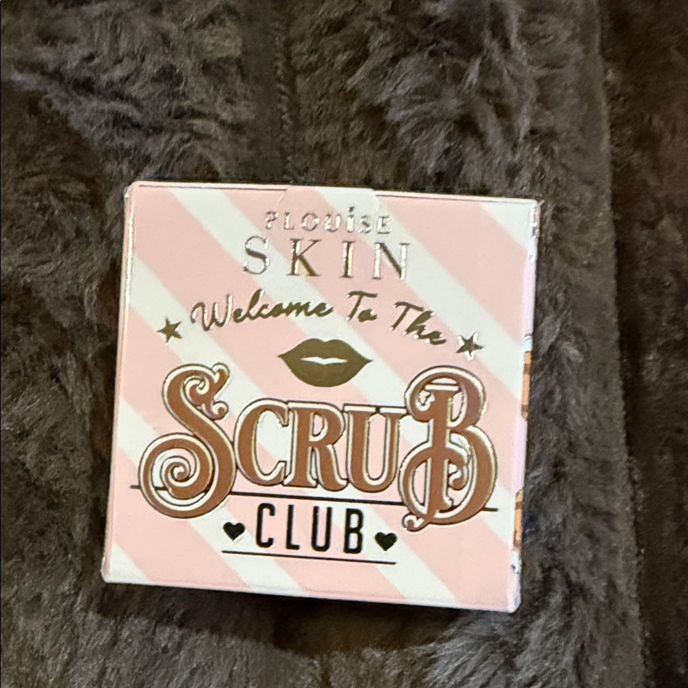 Eloise Skin Scrub Club Lip Balm - Pink